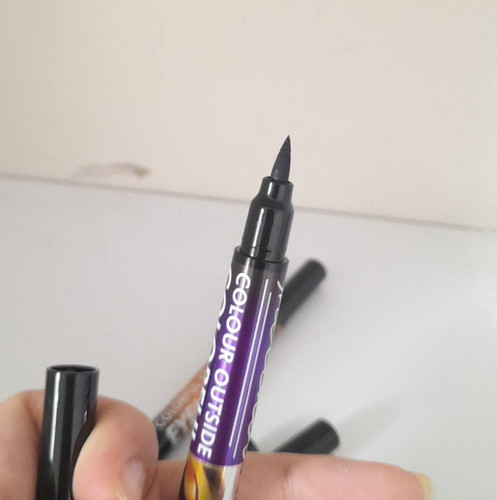 خط چشم رنگی استامپی